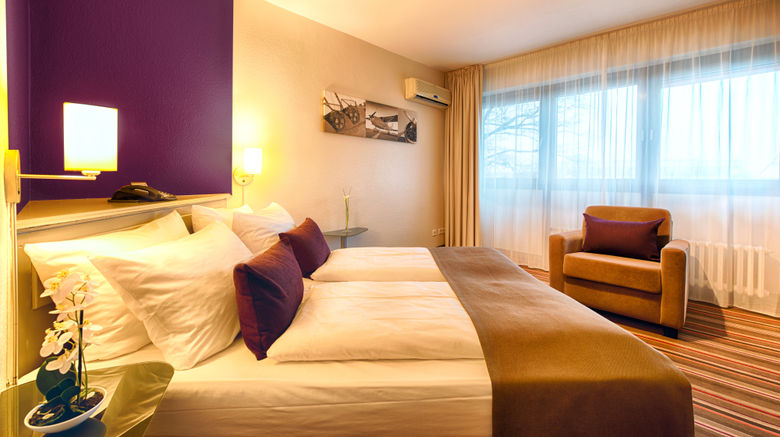 <b>Leonardo Inn Hotel Hamburg Airport Room</b>. Images powered by <a href="https://www.leonardoworldwide.com/" title="Leonardo Worldwide" target="_blank">Leonardo</a>.