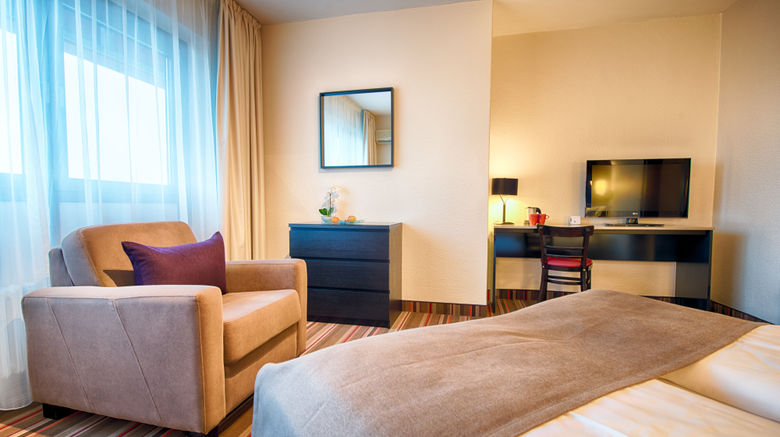 <b>Leonardo Inn Hotel Hamburg Airport Room</b>. Images powered by <a href="https://www.leonardoworldwide.com/" title="Leonardo Worldwide" target="_blank">Leonardo</a>.
