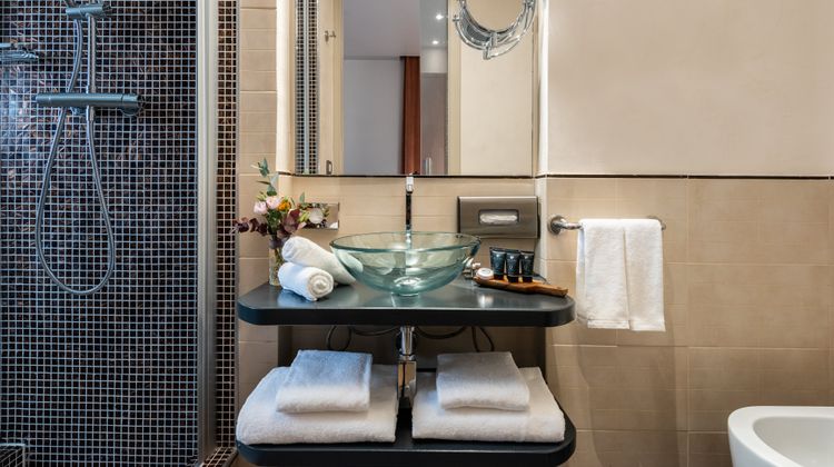 Leonardo Boutique Hotel Rome Termini Room