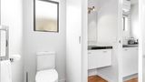 Auckland Airport Motel Room