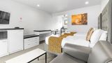 Auckland Airport Motel Room