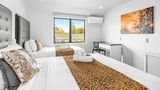 Auckland Airport Motel Room