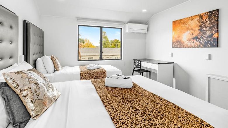 <b>Auckland Airport Motel Room</b>. Images powered by <a href="https://www.leonardoworldwide.com/" title="Leonardo Worldwide" target="_blank">Leonardo</a>.