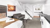 Auckland Airport Motel Room