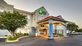 Holiday Inn Express Hotel & Suites Exterior