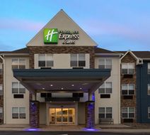 Holiday Inn Express & Suites Wyomissing Exterior