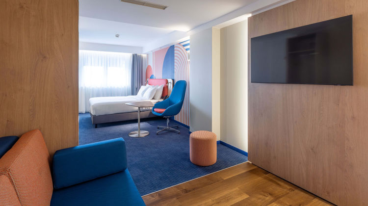 Holiday Inn Expr Suites Principe Real Suite