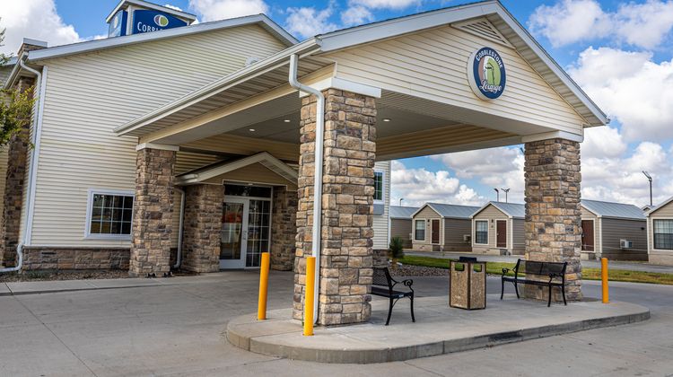 Cobblestone Inn & Suites, Big Lake Exterior