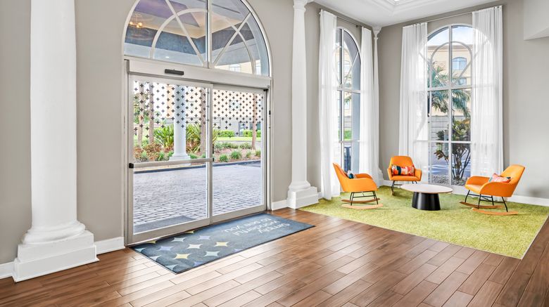 <b>Spark by Hilton Orlando near Universal Lobby</b>. Images powered by <a href="https://www.leonardoworldwide.com/" title="Leonardo Worldwide" target="_blank">Leonardo</a>.