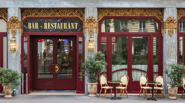 Hotel Rochechouart Exterior
