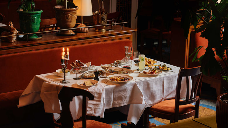 <b>Hotel Rochechouart Restaurant</b>. Images powered by <a href="https://www.leonardoworldwide.com/" title="Leonardo Worldwide" target="_blank">Leonardo</a>.