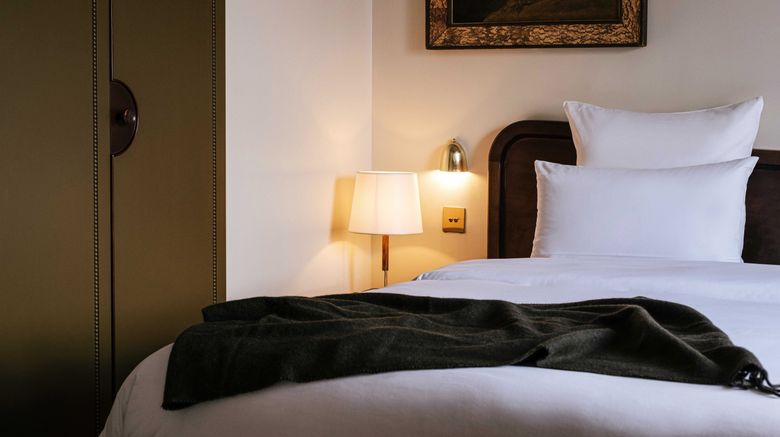<b>Hotel Rochechouart Suite</b>. Images powered by <a href="https://www.leonardoworldwide.com/" title="Leonardo Worldwide" target="_blank">Leonardo</a>.
