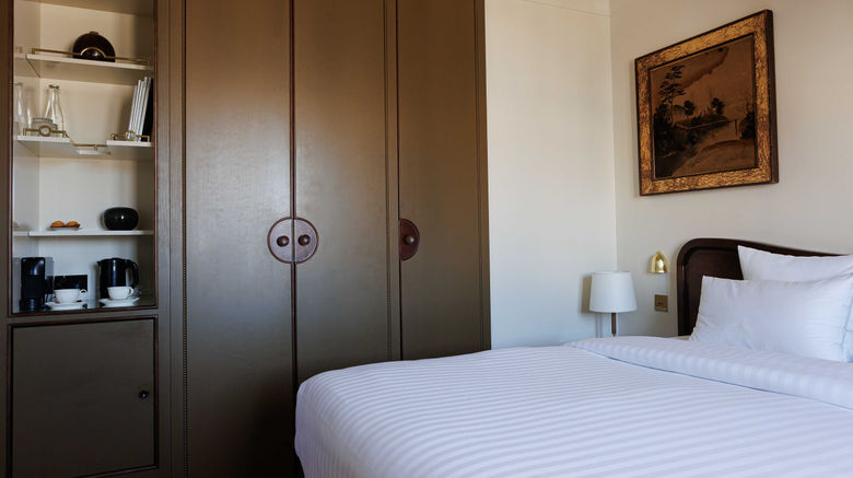 <b>Hotel Rochechouart Suite</b>. Images powered by <a href="https://www.leonardoworldwide.com/" title="Leonardo Worldwide" target="_blank">Leonardo</a>.