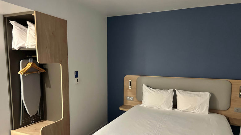 <b>B&B Hotel Le Havre-Centre Room</b>. Images powered by <a href="https://www.leonardoworldwide.com/" title="Leonardo Worldwide" target="_blank">Leonardo</a>.