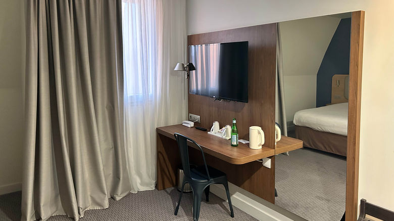 <b>B&B Hotel Le Havre-Centre Room</b>. Images powered by <a href="https://www.leonardoworldwide.com/" title="Leonardo Worldwide" target="_blank">Leonardo</a>.