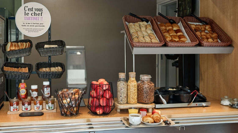 <b>B&B Hotel Orly Rungis Aeroport Restaurant</b>. Images powered by <a href="https://www.leonardoworldwide.com/" title="Leonardo Worldwide" target="_blank">Leonardo</a>.