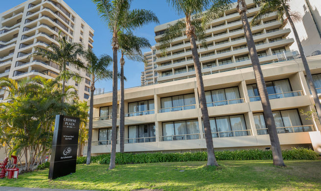 Crowne Plaza Perth Exterior
