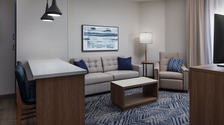 Candlewood Suites St. Robert Suite