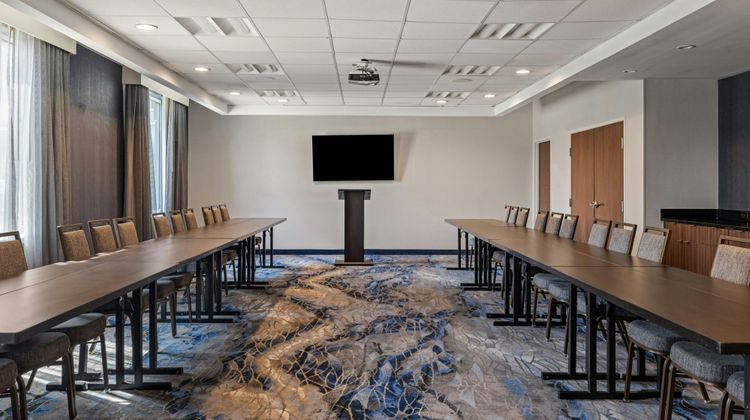 Fairfield Inn/Suites MetroCenter Meeting