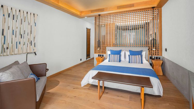 Clevia, Autograph Collection Room