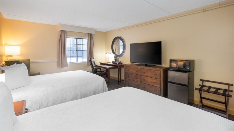 <b>Fireside Inn & Suites Room</b>. Images powered by <a href="https://www.leonardoworldwide.com/" title="Leonardo Worldwide" target="_blank">Leonardo</a>.