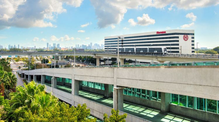 Sheraton Miami Airport & Exec Mtg Center Exterior