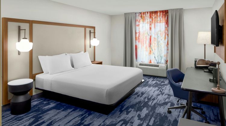Fairfield Inn & Suites South Boston Suite
