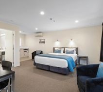 Aveda Motor Lodge Room