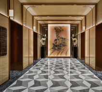 Hotel Indigo Central Avenue Lobby