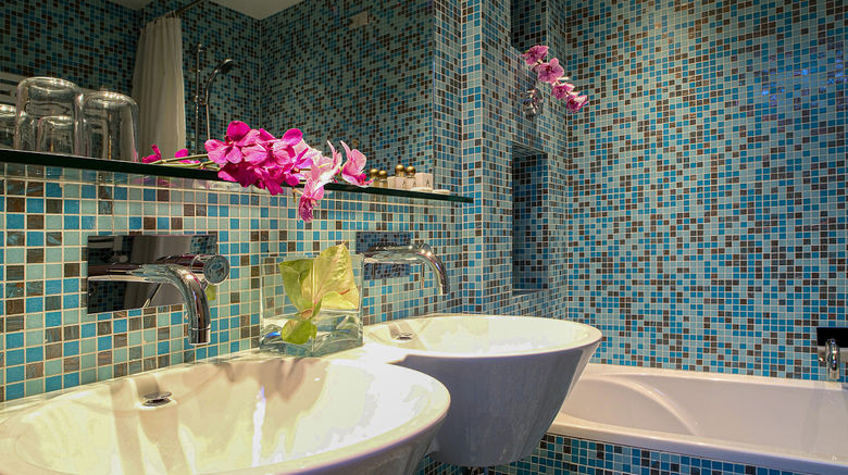 <b>Hotel Albani Roma Room</b>. Images powered by <a href="https://www.leonardoworldwide.com/" title="Leonardo Worldwide" target="_blank">Leonardo</a>.