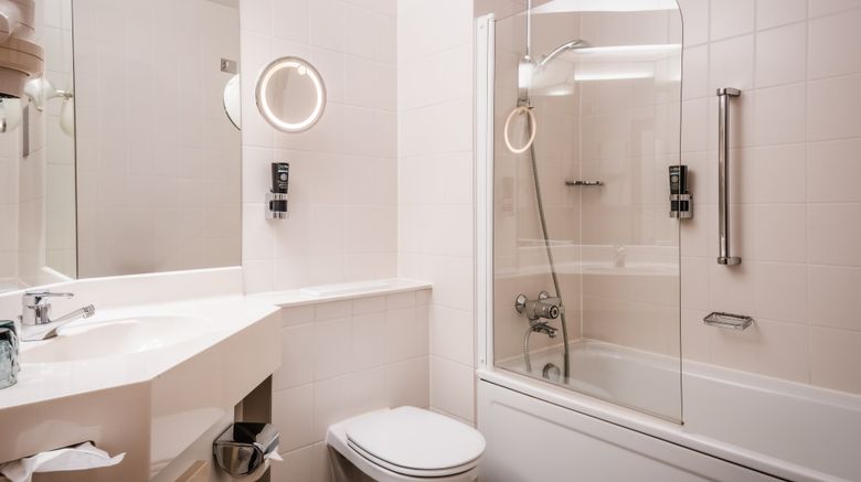 <b>Leonardo Hotel Aachen Room</b>. Images powered by <a href="https://www.leonardoworldwide.com/" title="Leonardo Worldwide" target="_blank">Leonardo</a>.