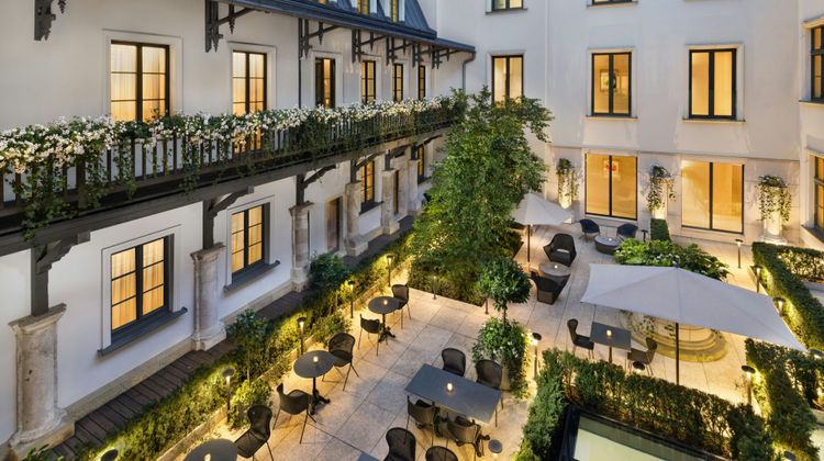 H15 Luxury Palace Exterior