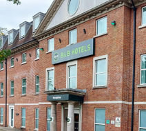 B&B Hotel London Heathrow Exterior