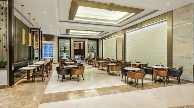 Al Marwa Rayhaan by Rotana Lobby