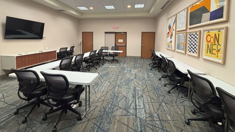 <b>Holiday Inn Express & Suites Meeting</b>. Images powered by <a href="https://www.leonardoworldwide.com/" title="Leonardo Worldwide" target="_blank">Leonardo</a>.