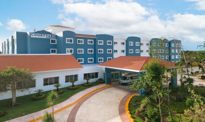 Courtyard by Marriott Cancun Airport Exterior