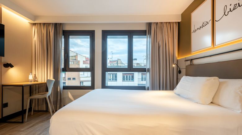 <b>Leonardo Boutique Hotel San Sebastian Room</b>. Images powered by <a href="https://www.leonardoworldwide.com/" title="Leonardo Worldwide" target="_blank">Leonardo</a>.