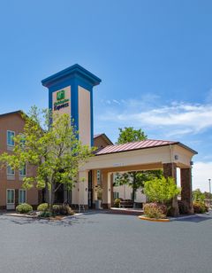 Holiday Inn Express