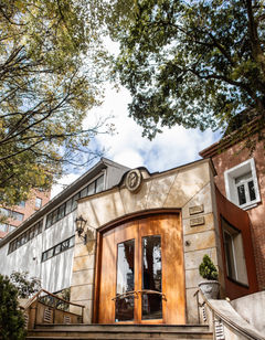 Porton de la Cabrera Suites Hotel