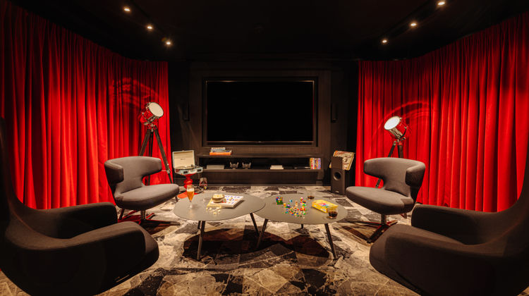Leonardo Hotel Rotterdam Savoy Suite