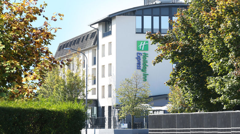 <b>Holiday Inn Express Ljubljana Exterior</b>. Images powered by <a href="https://www.leonardoworldwide.com/" title="Leonardo Worldwide" target="_blank">Leonardo</a>.
