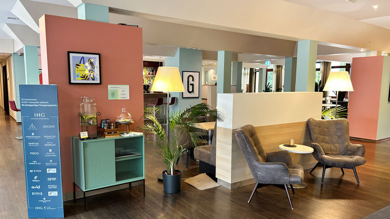 <b>Garner Hotel Osnabruck Lobby</b>. Images powered by <a href="https://www.leonardoworldwide.com/" title="Leonardo Worldwide" target="_blank">Leonardo</a>.