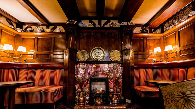 <b>The George Hotel Lobby</b>. Images powered by <a href="https://www.leonardoworldwide.com/" title="Leonardo Worldwide" target="_blank">Leonardo</a>.