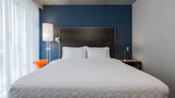 Tru by Hilton Montreal Centre-ville Room
