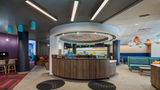 Tru by Hilton Montreal Centre-ville Lobby