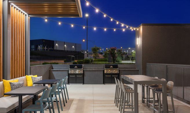 Home2 Suites Lake Worth Exterior