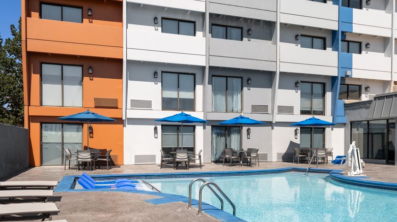 <b>Holiday Inn Express Denver Central North Pool</b>. Images powered by <a href="https://www.leonardoworldwide.com/" title="Leonardo Worldwide" target="_blank">Leonardo</a>.