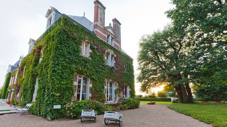 <b>Domaine des Hauts de Loire Pool</b>. Images powered by <a href="https://www.leonardoworldwide.com/" title="Leonardo Worldwide" target="_blank">Leonardo</a>.
