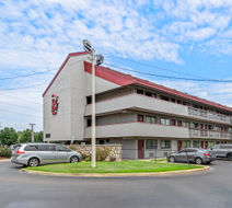 Red Roof Inn Jackson Downtown - Fair Exterior
