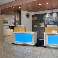 Holiday Inn Express & Suites Brunswick